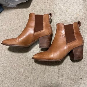 Madewell boots size 7 camel color